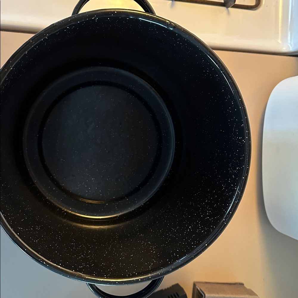 Speckled Black Stock Pot - Picture 5 of 6